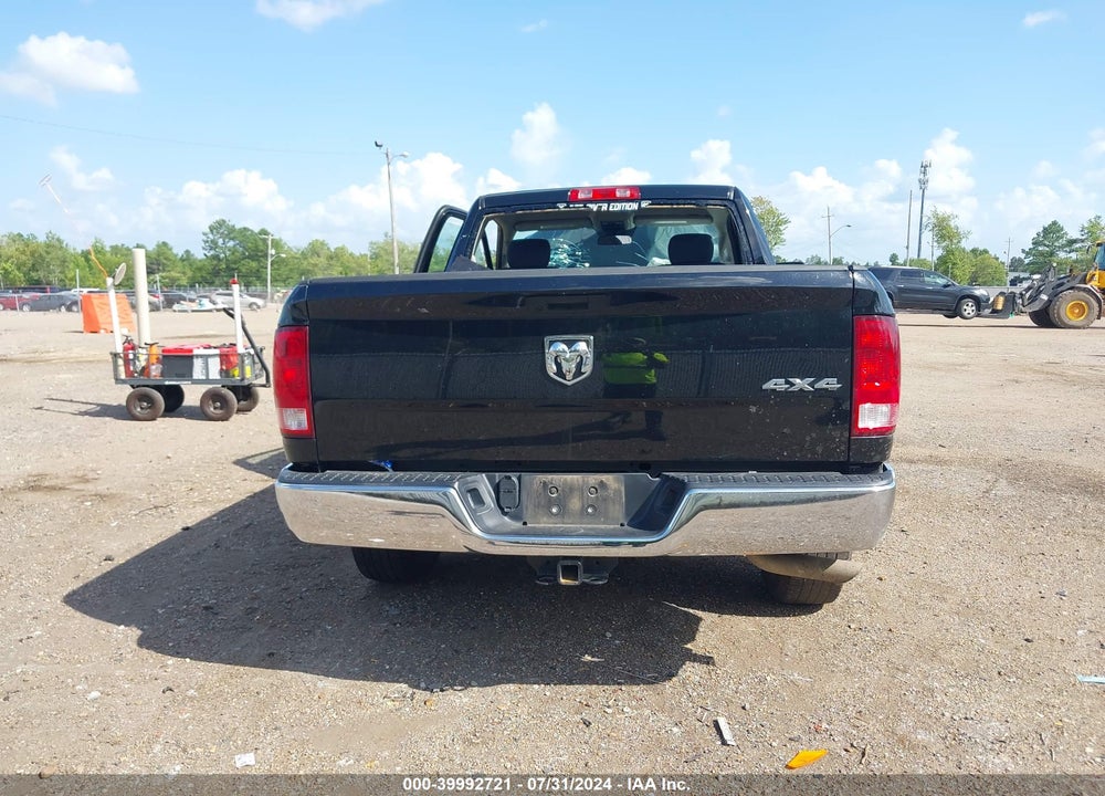 2022 RAM 1500 CLASSIC TRADESMAN REGULAR CAB 4X4 6'4 BOX VIN: 3C6JR7AT2NG341745