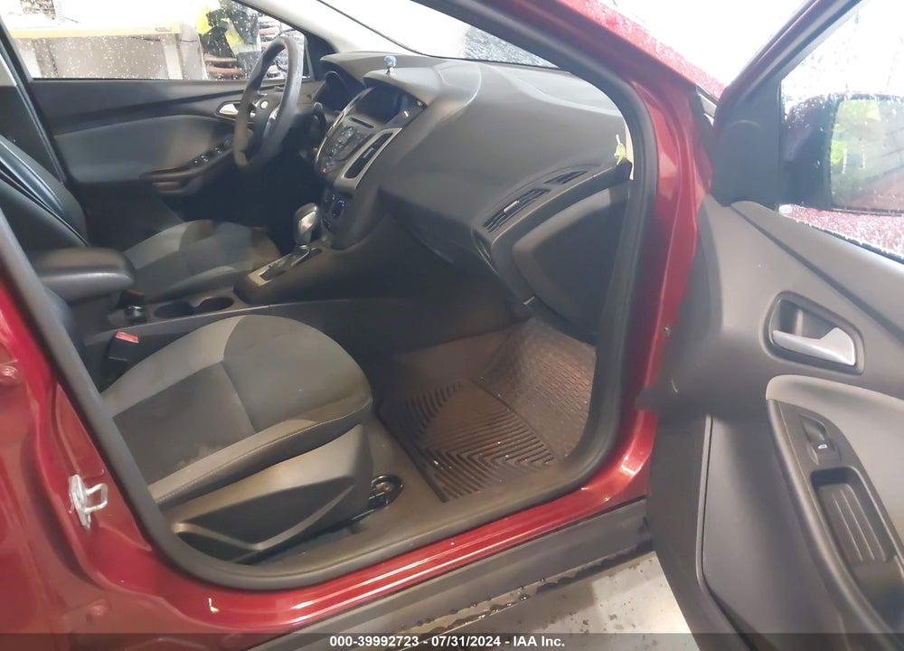 2014 FORD FOCUS SE VIN: 1FADP3F2XEL353901
