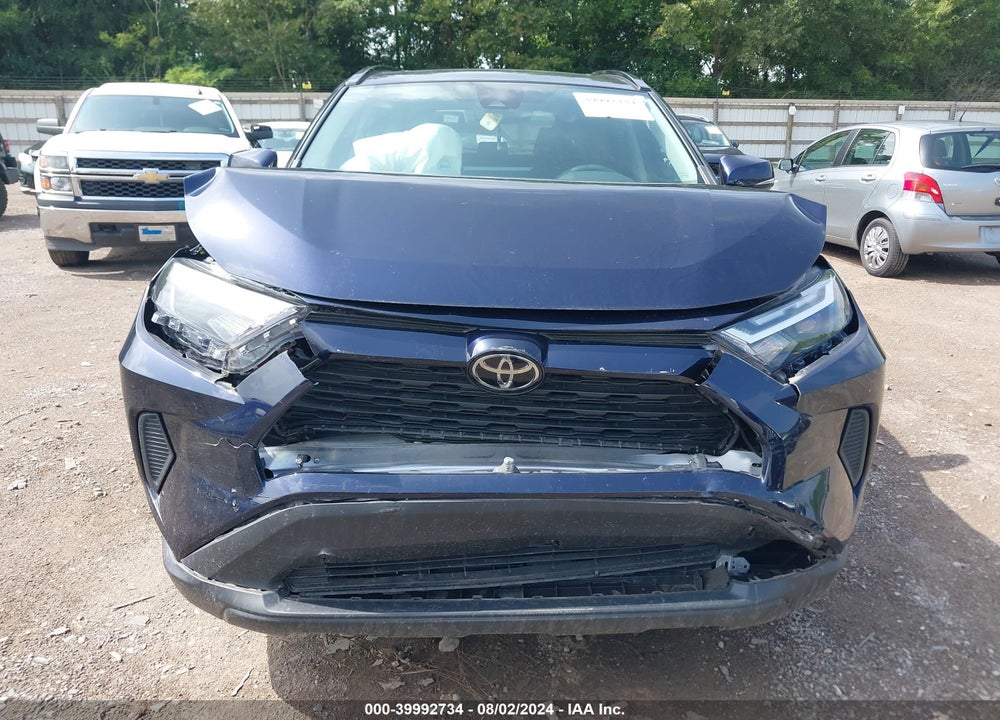 2022 TOYOTA RAV4 XLE VIN: 2T3P1RFV8NW302271