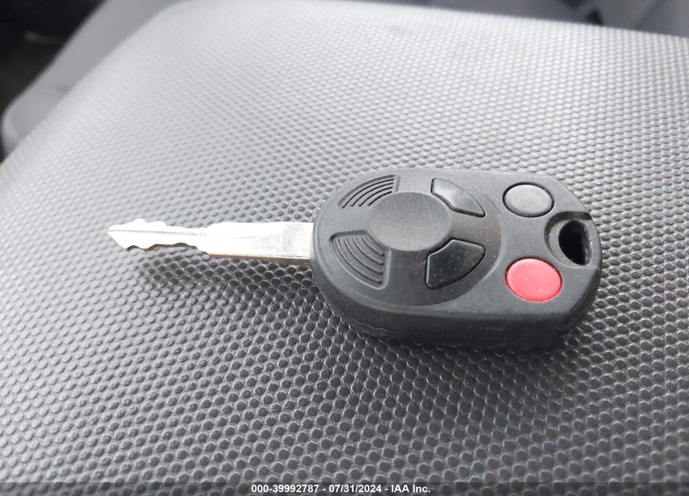 2010 FORD ESCAPE XLT VIN: 1FMCU9DG9AKD43016