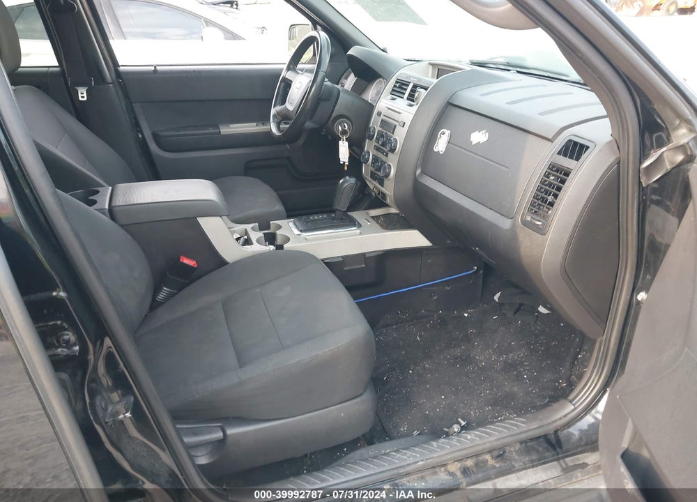 2010 FORD ESCAPE XLT VIN: 1FMCU9DG9AKD43016