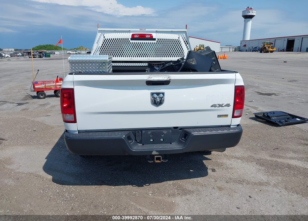 2019 RAM 1500 CLASSIC TRADESMAN QUAD CAB 4X4 6'4 BOX VIN: 1C6RR7FG1KS735773