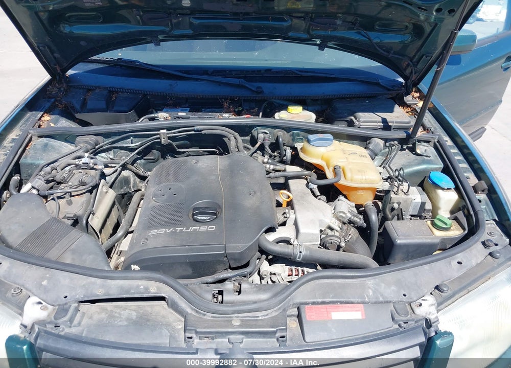 1999 VOLKSWAGEN PASSAT GLS VIN: WVWMA63B4XE507804