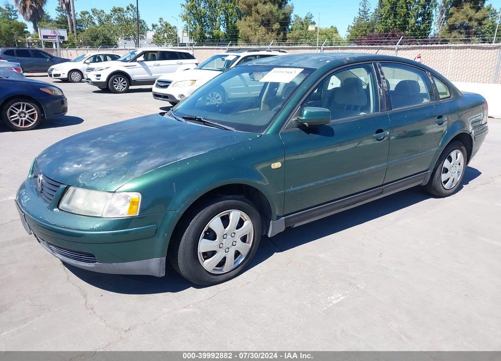 1999 VOLKSWAGEN PASSAT GLS VIN: WVWMA63B4XE507804
