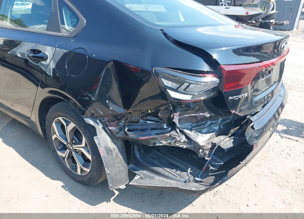 2019 KIA FORTE LXS VIN: 3KPF24AD3KE102495