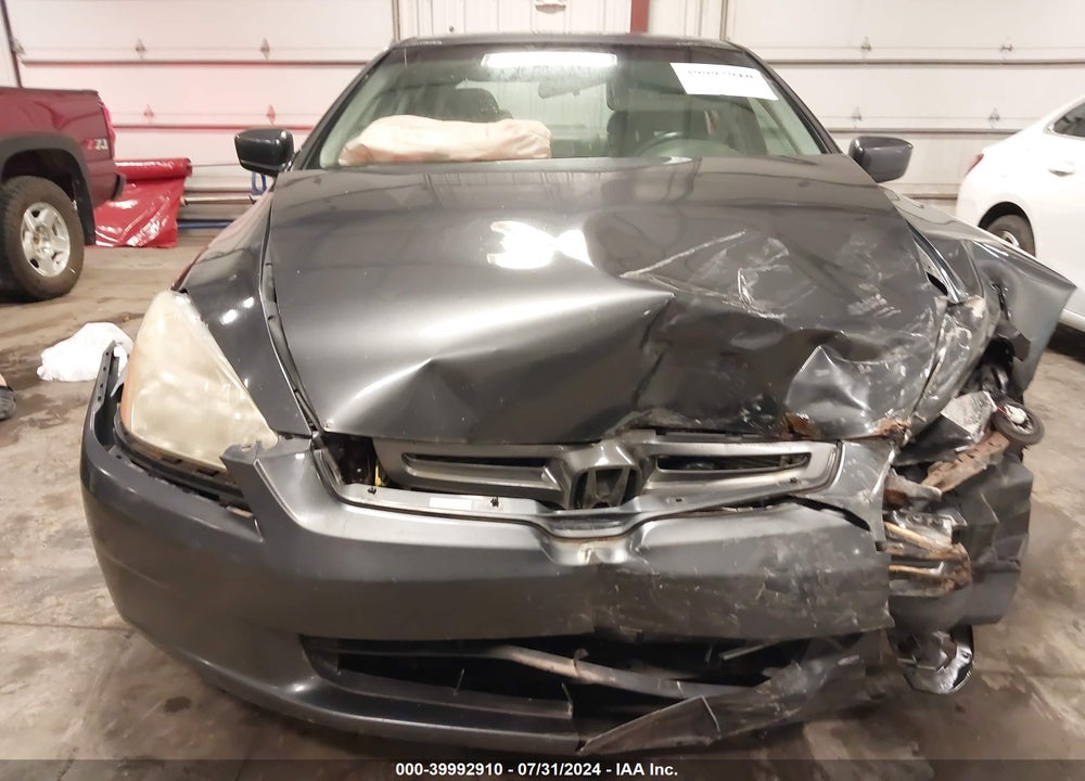 2004 HONDA ACCORD 2.4 EX VIN: 1HGCM567X4A097566