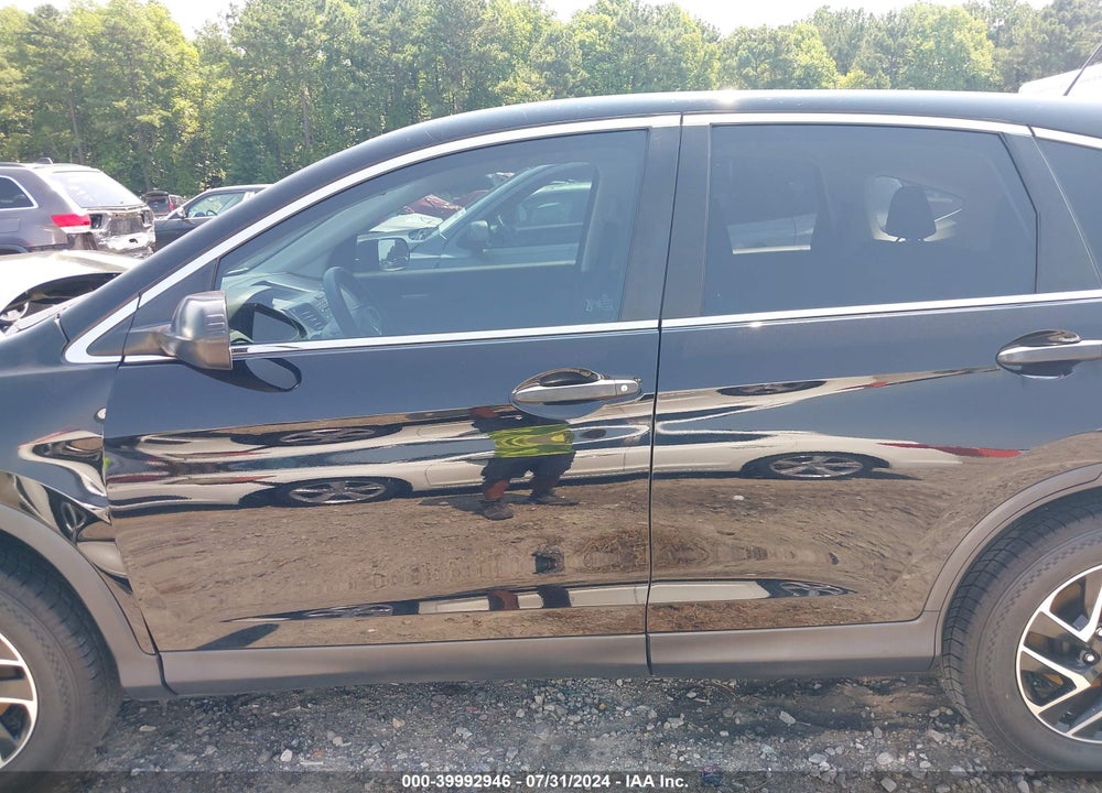 2016 HONDA CR-V SE VIN: 2HKRM3H40GH546086