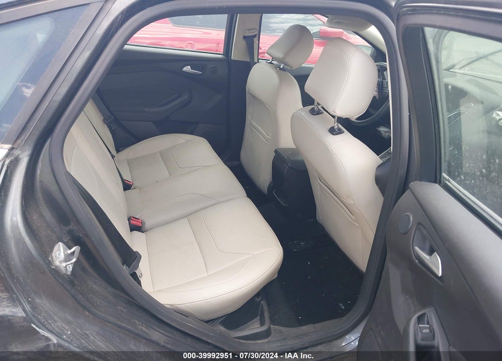 2017 FORD FOCUS TITANIUM VIN: 1FADP3J26HL272633