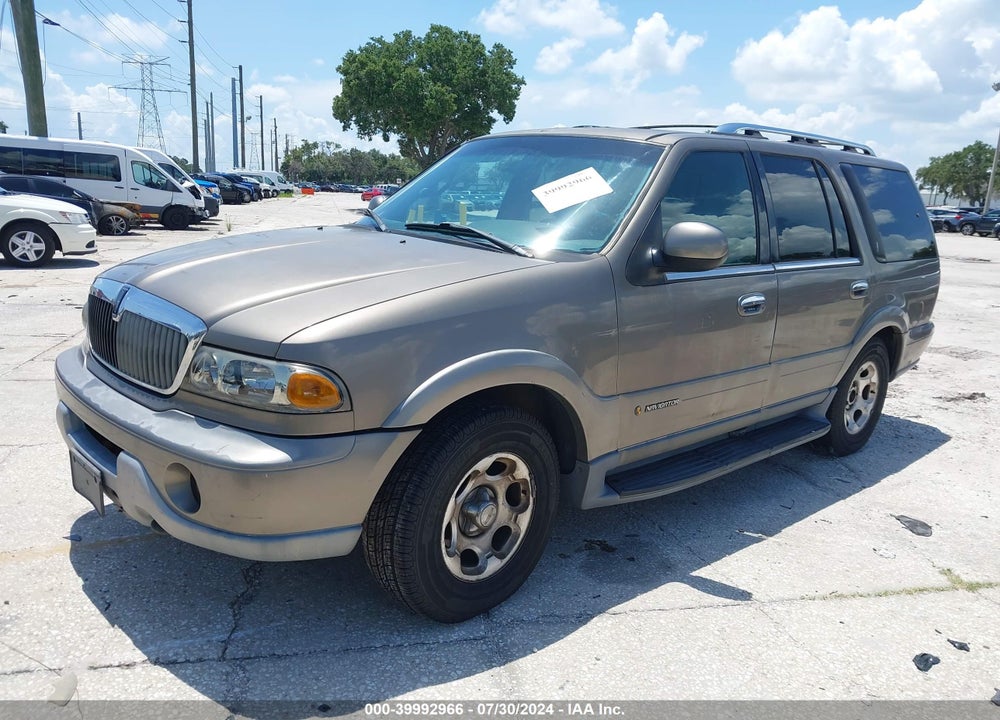 2001 LINCOLN NAVIGATOR VIN: 5LMFU28R91LJ19137