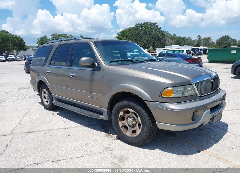2001 LINCOLN NAVIGATOR VIN: 5LMFU28R91LJ19137