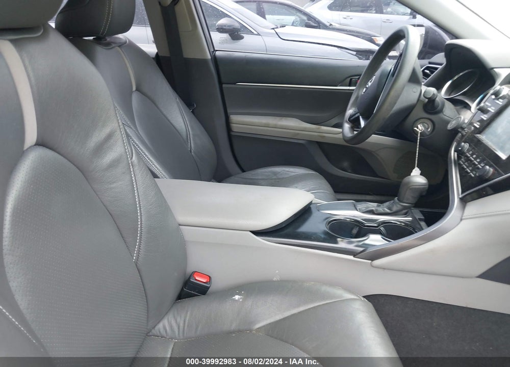 2018 TOYOTA CAMRY LE VIN: 4T1B11HK7JU522020