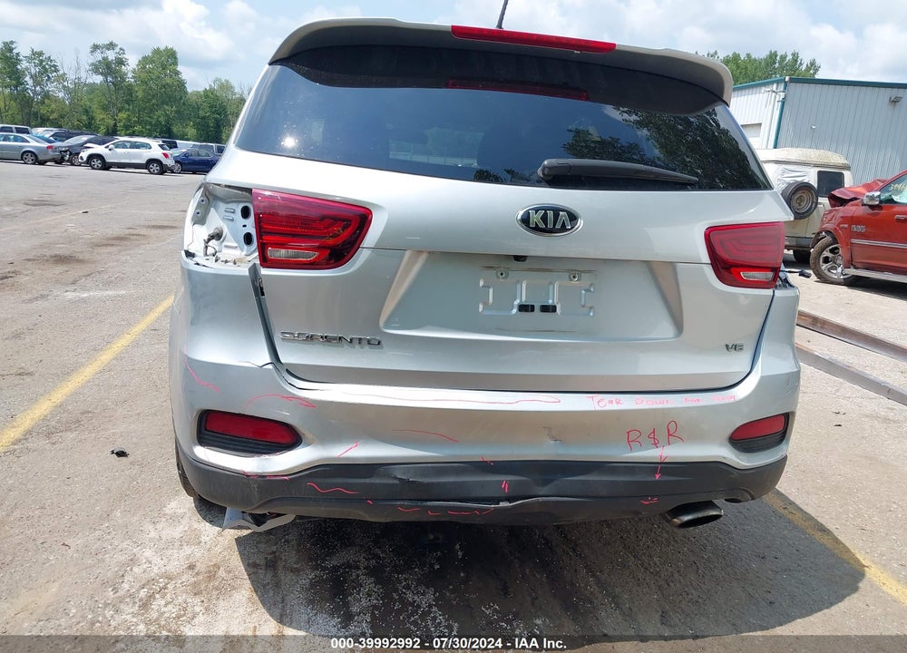 2019 KIA SORENTO 3.3L LX VIN: 5XYPGDA50KG570119