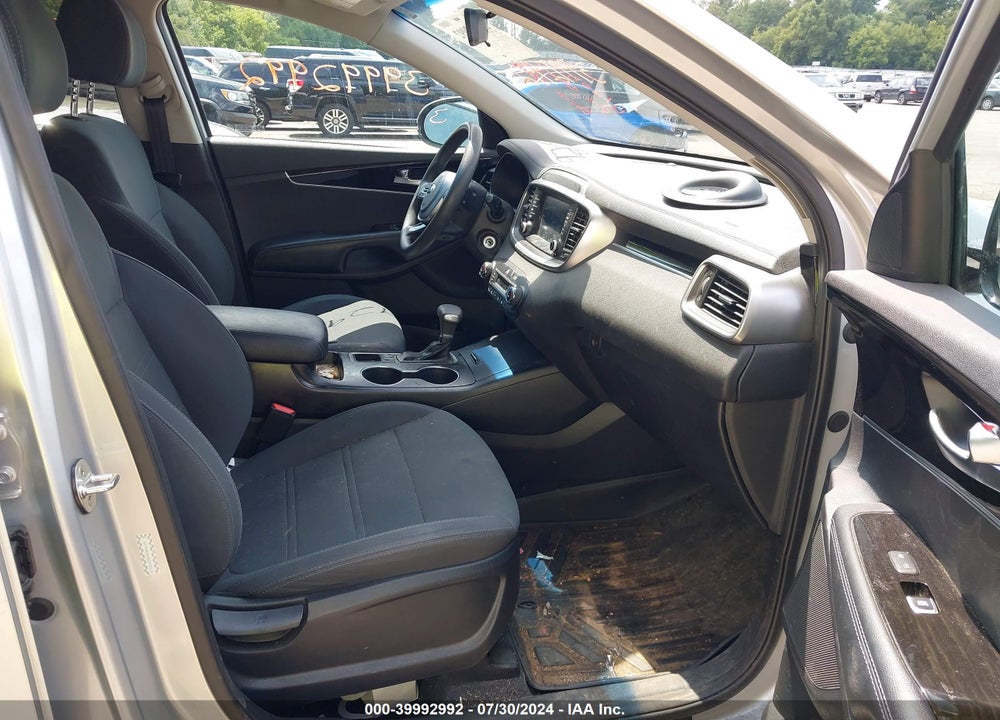 2019 KIA SORENTO 3.3L LX VIN: 5XYPGDA50KG570119