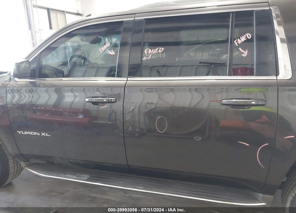 2015 GMC YUKON XL 1500 SLT VIN: 1GKS2HKC5FR141678
