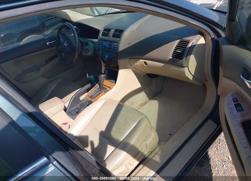 2004 HONDA ACCORD 3.0 EX VIN: 1HGCM66504A056951