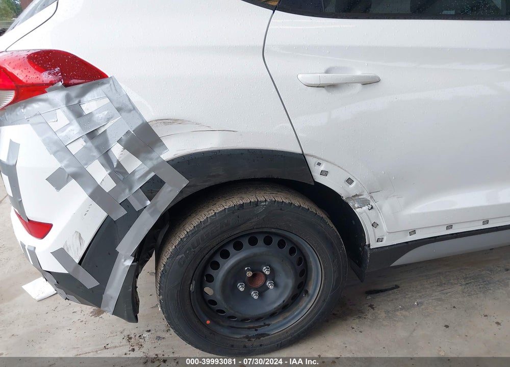 2017 HYUNDAI TUCSON VIN: KM8J23A40HU560411