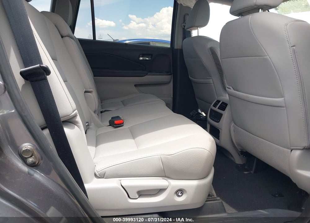 2021 HONDA PILOT 2WD EX-L VIN: 5FNYF5H57MB019036