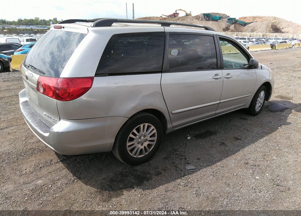2007 TOYOTA SIENNA LE VIN: 5TDBK23C97S005743