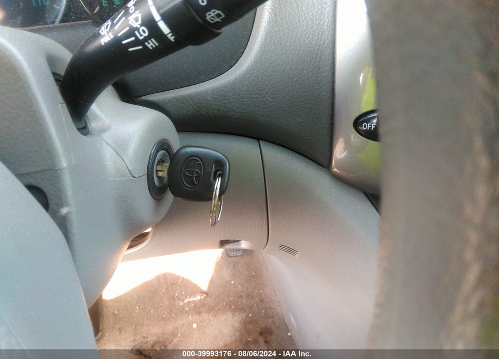 2008 TOYOTA SIENNA LE VIN: 5TDZK23C58S180572