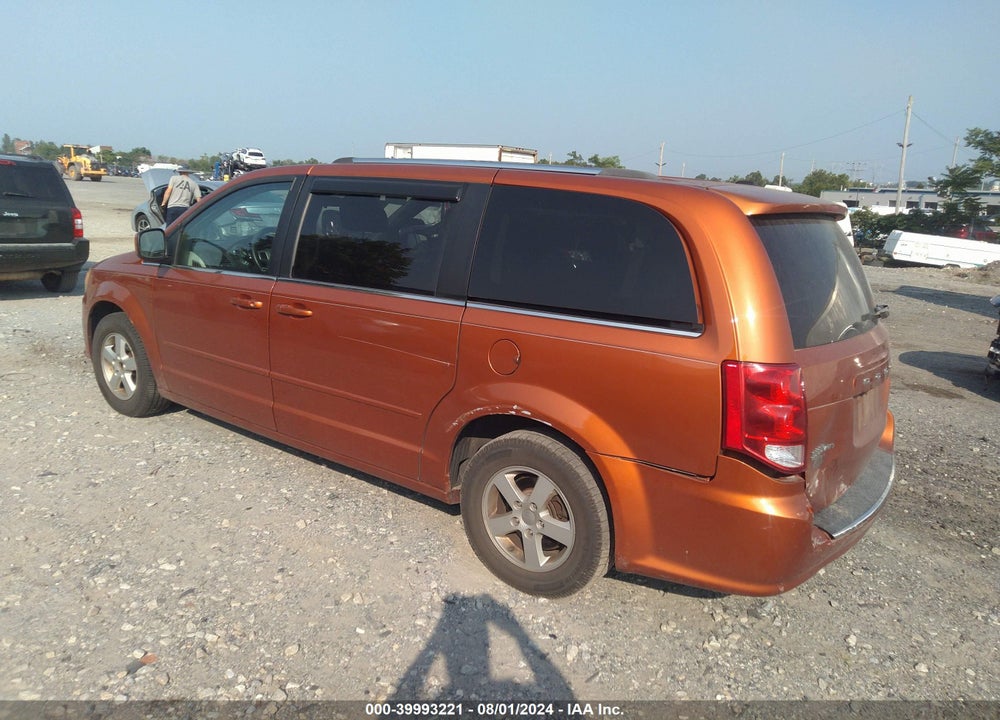 2011 DODGE GRAND CARAVAN CREW VIN: 2D4RN5DG5BR751247