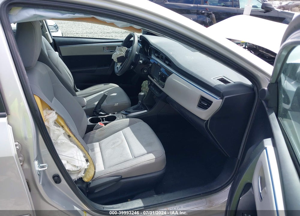 2015 TOYOTA COROLLA LE VIN: 5YFBURHE5FP350109