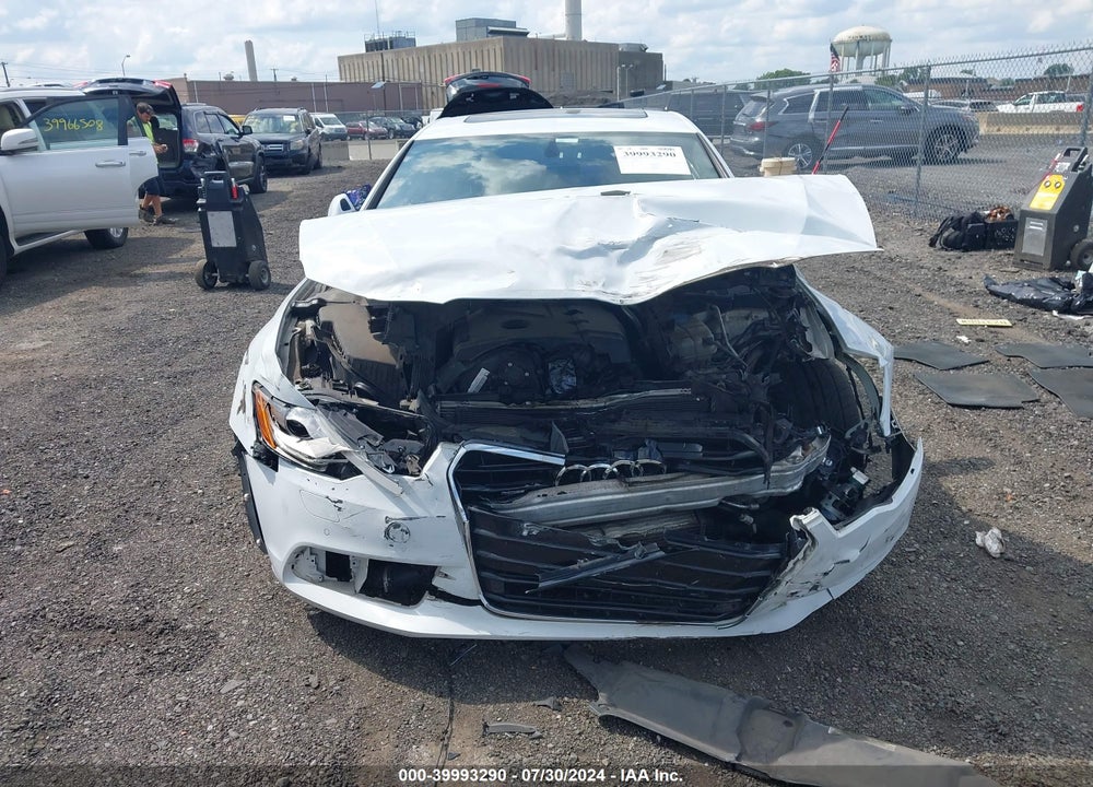 2013 AUDI A6 VIN: WAUGFAFC6DN087347