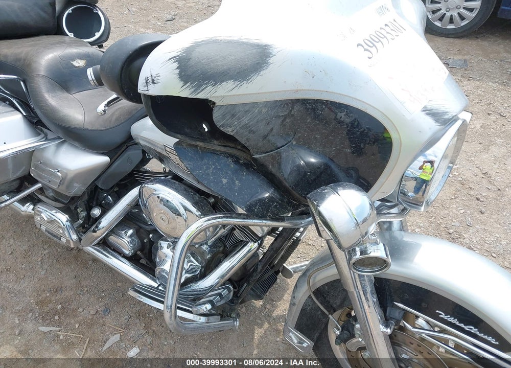 2003 HARLEY-DAVIDSON FLHTCUI ANNIVERSARY VIN: 1HD1FCW463Y633542
