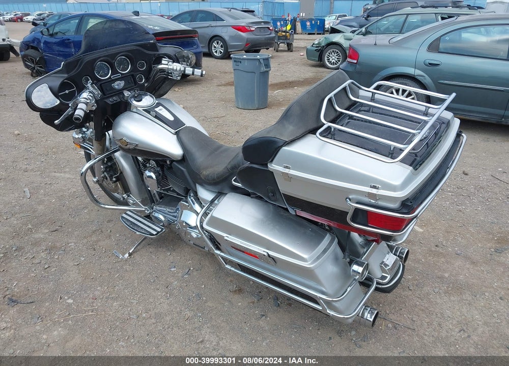 2003 HARLEY-DAVIDSON FLHTCUI ANNIVERSARY VIN: 1HD1FCW463Y633542