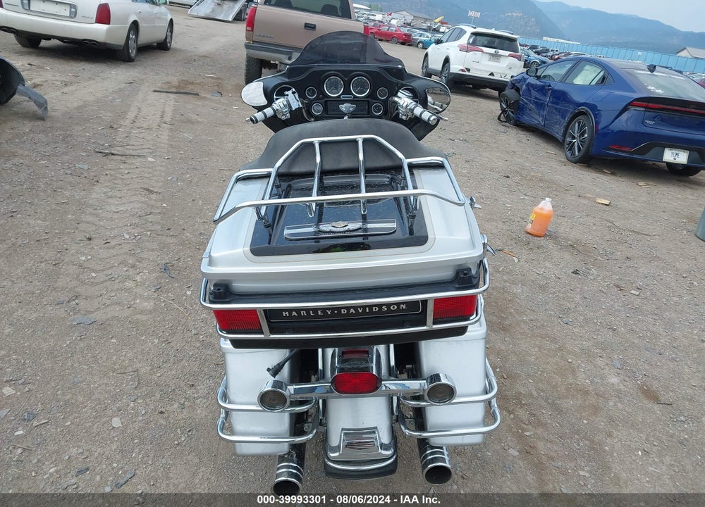 2003 HARLEY-DAVIDSON FLHTCUI ANNIVERSARY VIN: 1HD1FCW463Y633542