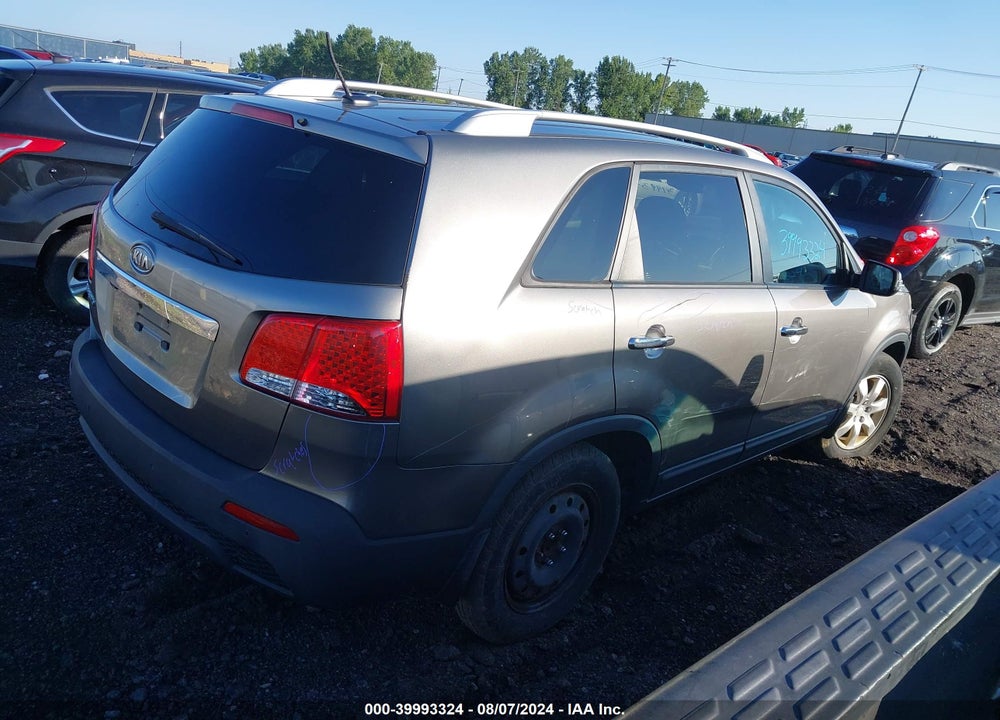 2011 KIA SORENTO LX VIN: 5XYKT3A19BG022214