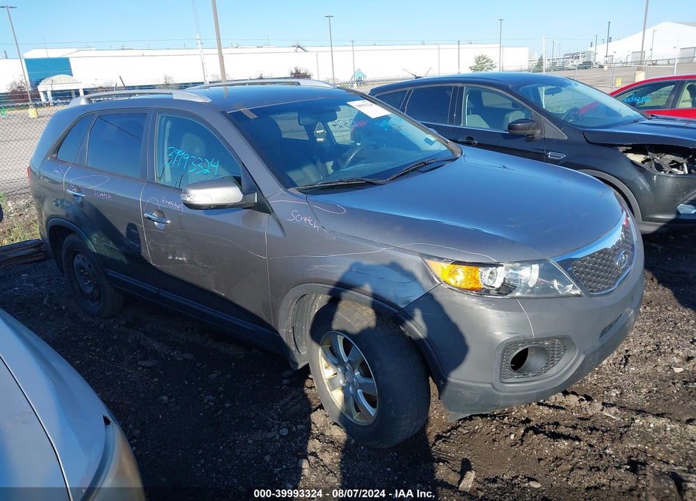 2011 KIA SORENTO LX VIN: 5XYKT3A19BG022214