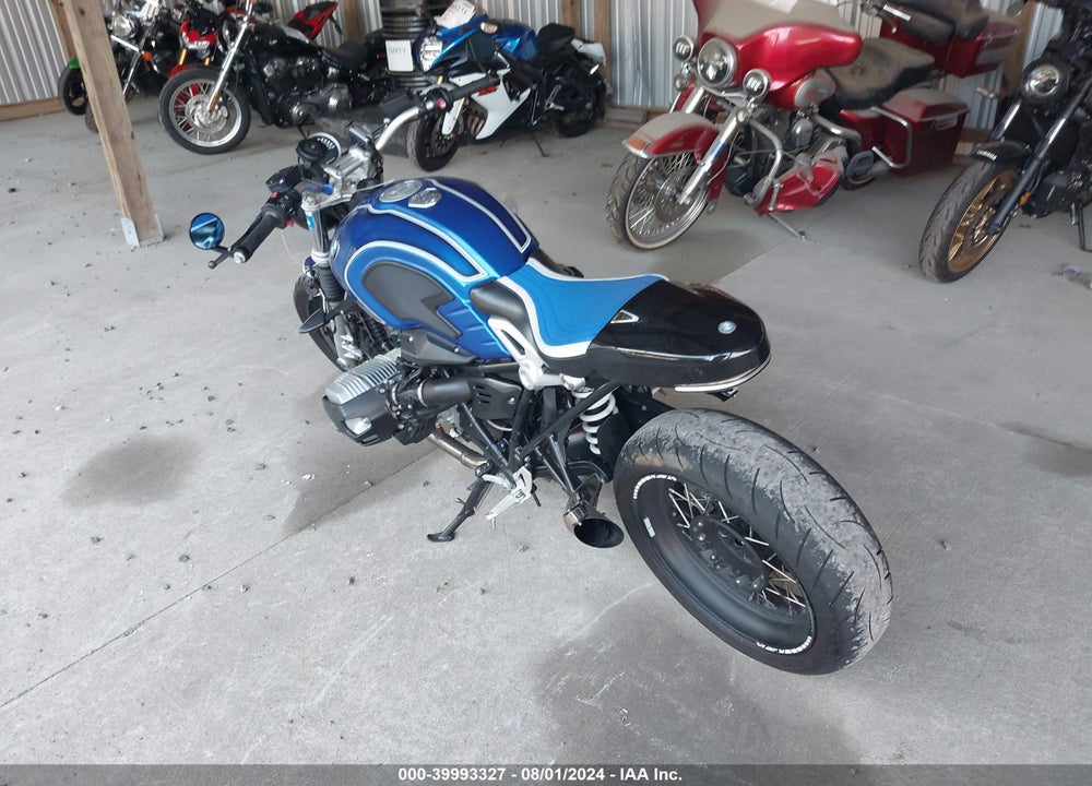 2020 BMW R NINE T PURE VIN: WB10J1303LZ732120