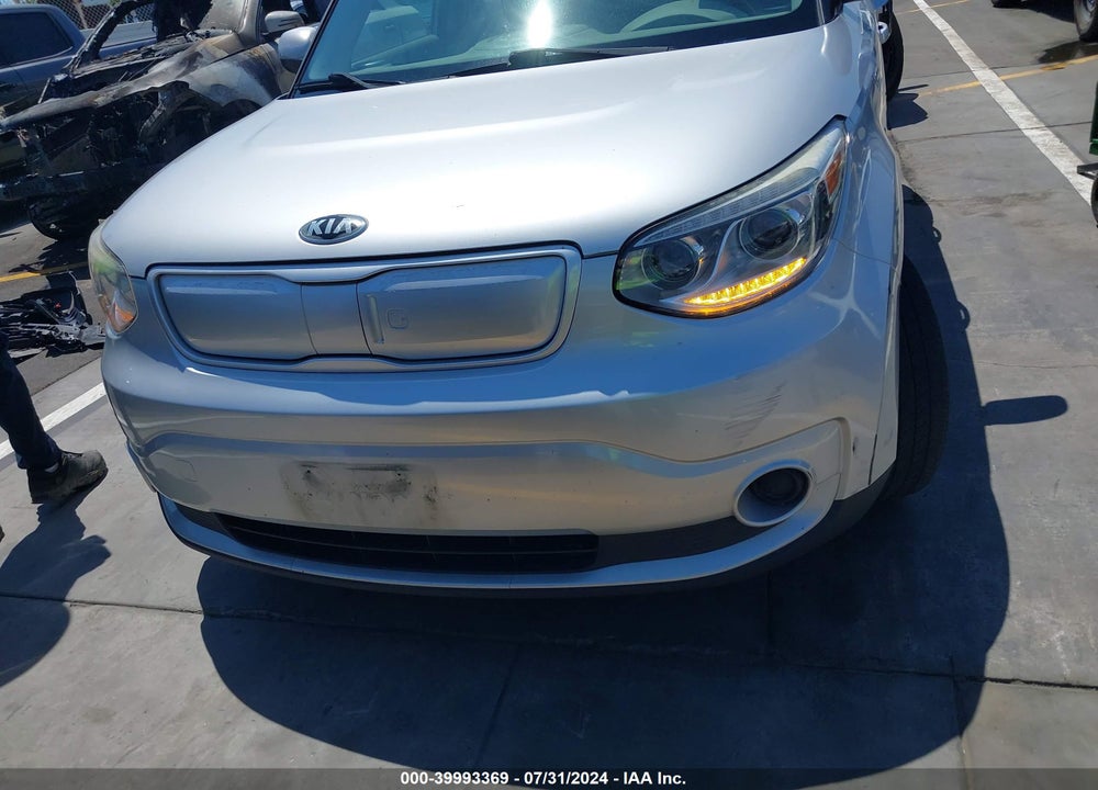 2016 KIA SOUL EV VIN: KNDJP3AE4G7011399