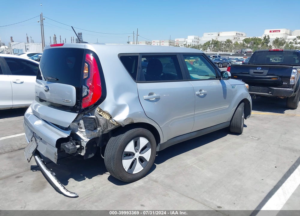2016 KIA SOUL EV VIN: KNDJP3AE4G7011399