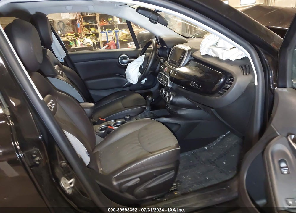 2017 FIAT 500X LOUNGE AWD VIN: ZFBCFYDB5HP561578