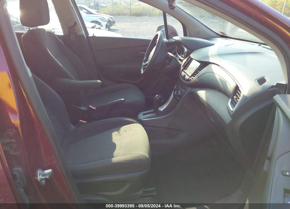 2017 CHEVROLET TRAX LS VIN: 3GNCJNSB8HL235337