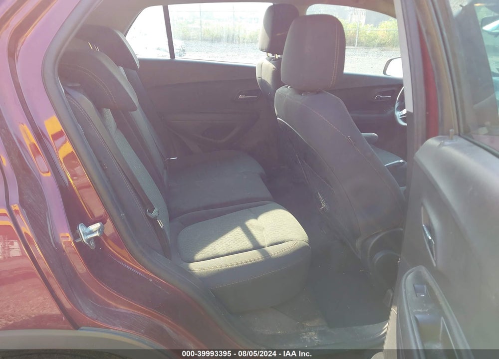 2017 CHEVROLET TRAX LS VIN: 3GNCJNSB8HL235337