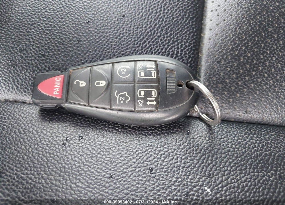 2016 DODGE GRAND CARAVAN R/T VIN: 2C4RDGEG8GR384331