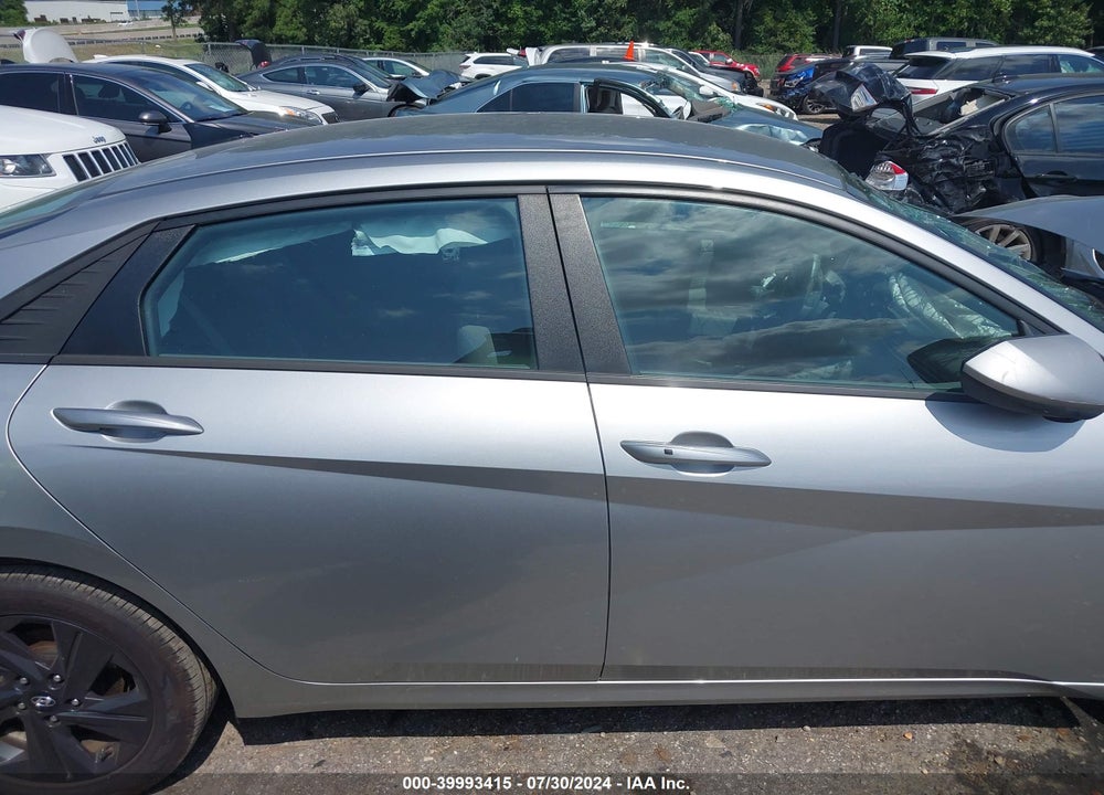 2022 HYUNDAI ELANTRA SEL VIN: 5NPLS4AG1NH081062