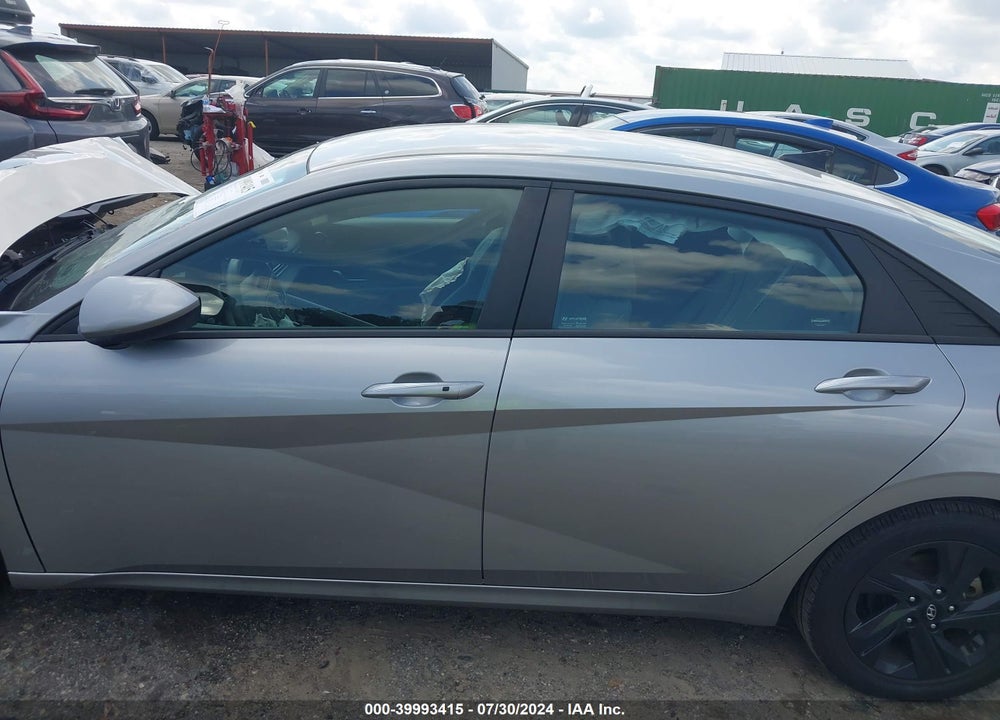 2022 HYUNDAI ELANTRA SEL VIN: 5NPLS4AG1NH081062
