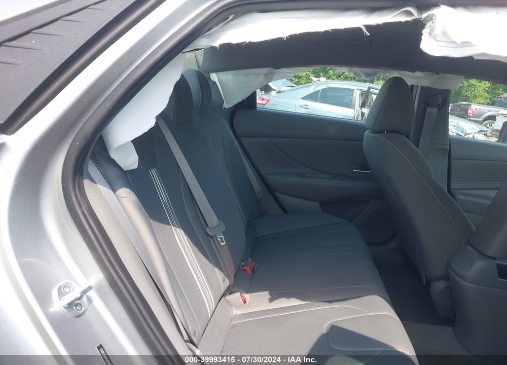 2022 HYUNDAI ELANTRA SEL VIN: 5NPLS4AG1NH081062