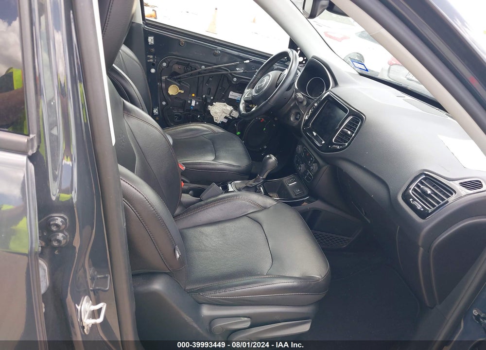 2018 JEEP COMPASS LIMITED FWD VIN: 3C4NJCCB1JT407055