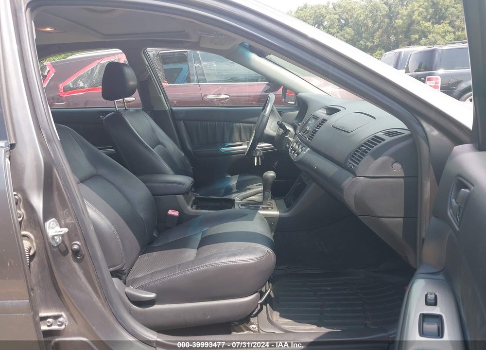 2005 TOYOTA CAMRY SE V6 VIN: 4T1BA32K95U049747