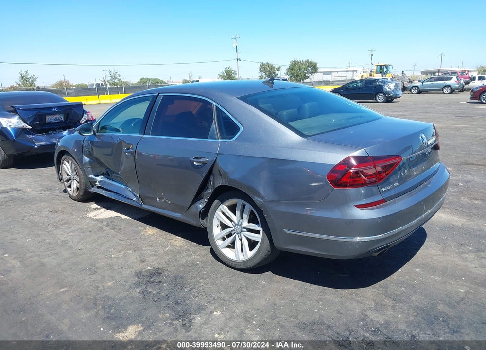 2017 VOLKSWAGEN PASSAT 1.8T SEL PREMIUM VIN: 1VWCT7A31HC018052