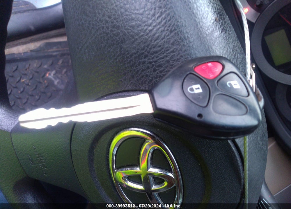 2006 TOYOTA RAV4 VIN: JTMZD33V466015997