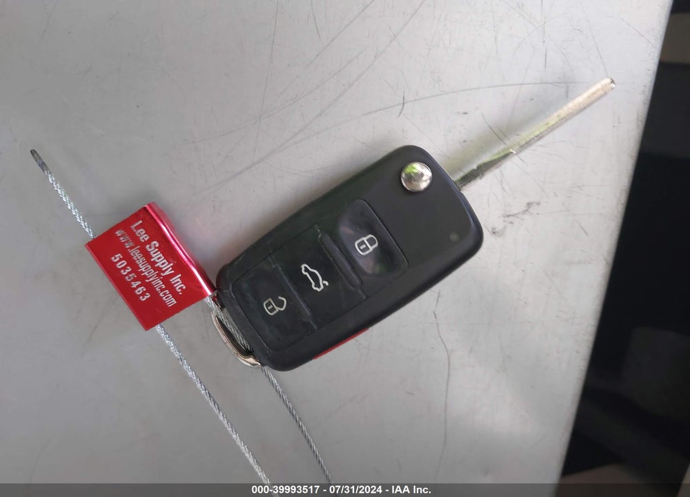 2016 VOLKSWAGEN TIGUAN S VIN: WVGBV7AX0GW543754