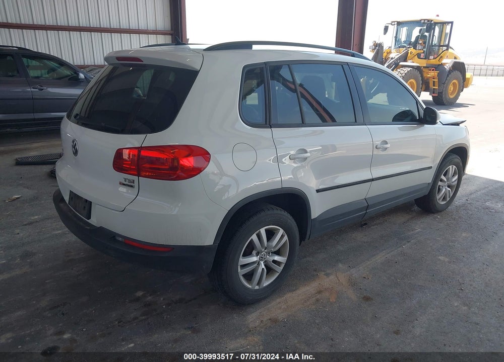 2016 VOLKSWAGEN TIGUAN S VIN: WVGBV7AX0GW543754