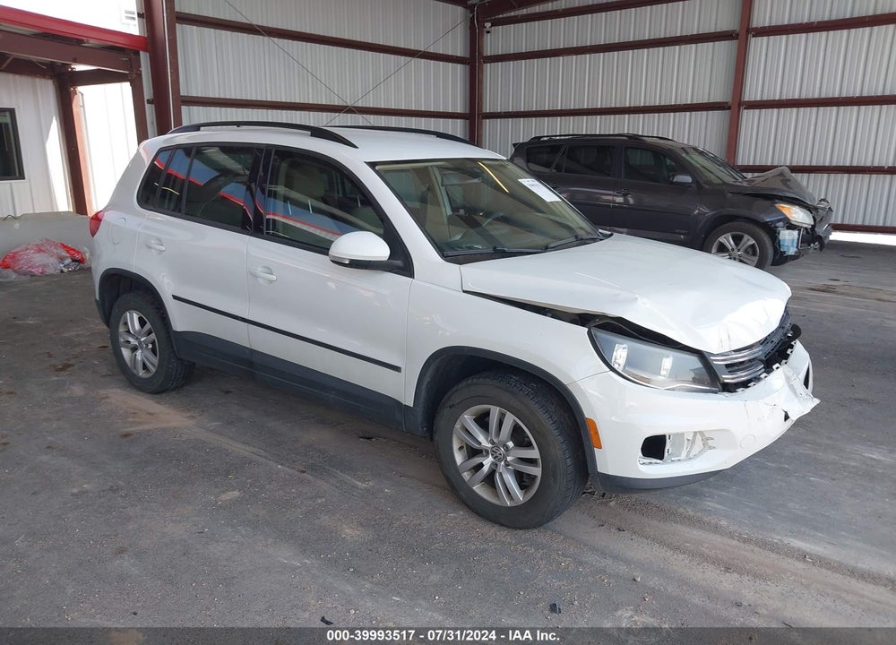 2016 VOLKSWAGEN TIGUAN S VIN: WVGBV7AX0GW543754