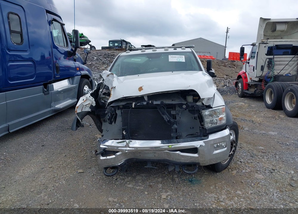 2018 RAM 5500 CHASSIS TRADESMAN/SLT VIN: 3C7WRMDLXJG244010