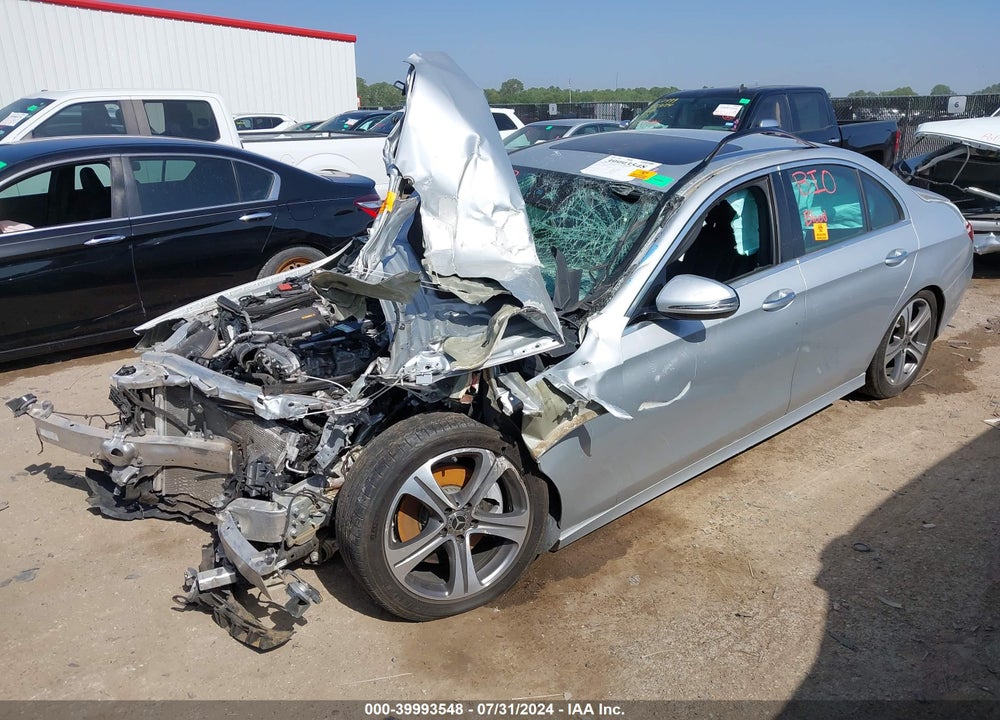 2019 MERCEDES-BENZ E 300 VIN: WDDZF4JB8KA587032